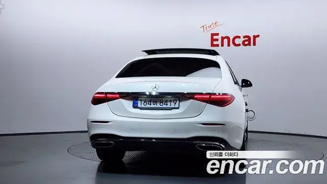 Mercedes-Benz S-Class 2021 — Photo 6/34
