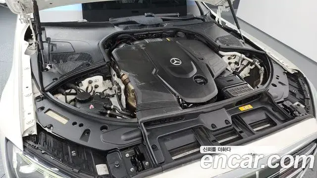 Mercedes-Benz S-Class 2021 — Photo 27/34