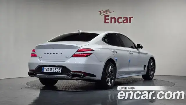 Genesis G70 2023 — ფოტო 19/33