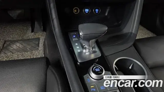 Genesis G70 2023 — ფოტო 13/33