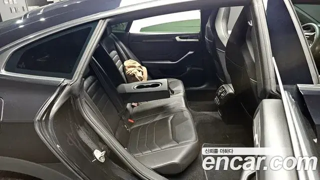 Volkswagen Arteon 2022 — Şəkil 9/30