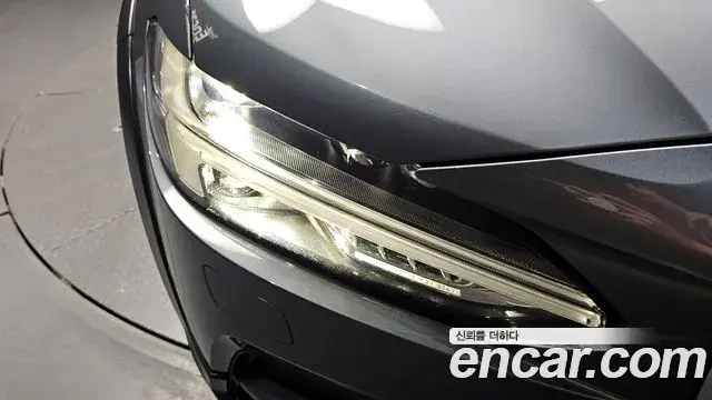 Volvo V90 Cross Country 2018 — Photo 15/30