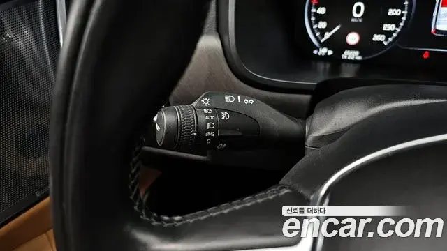 Volvo V90 Cross Country 2018 — Photo 9/30