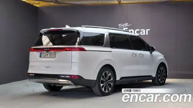 Kia Carnival 2022 — Photo 11/30
