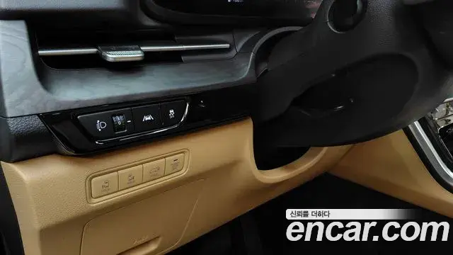Kia Carnival 2022 — Photo 25/30