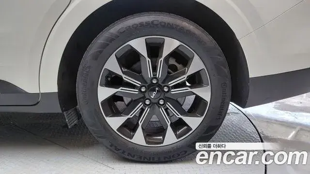 Kia Carnival 2022 — Photo 18/30