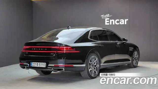 Genesis G90 2023 — Photo 14/35