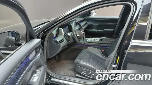 Genesis G90 2023 — Photo 21/35