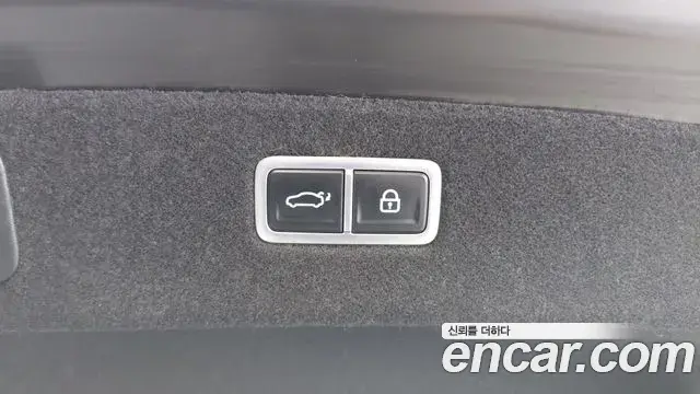 Genesis G90 2023 — Photo 7/35