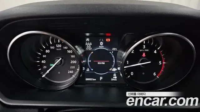 Land Rover Discovery 5 2020 — Şəkil 20/20