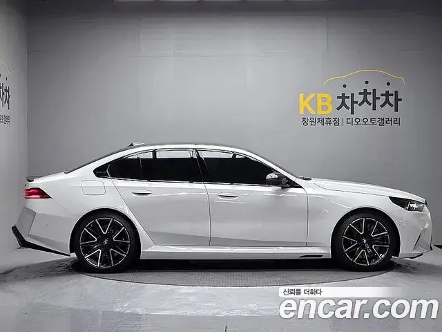 BMW M5 2025 — Photo 7/20