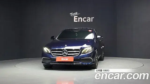 Mercedes-Benz E-Class 2020 — Фото 3/20