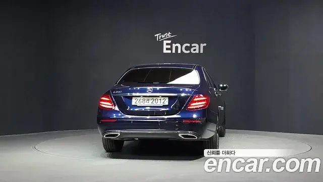 Mercedes-Benz E-Class 2020 — Фото 4/20