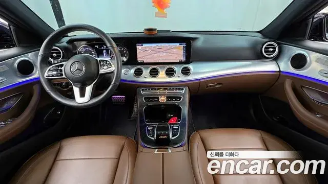Mercedes-Benz E-Class 2020 — Фото 7/20