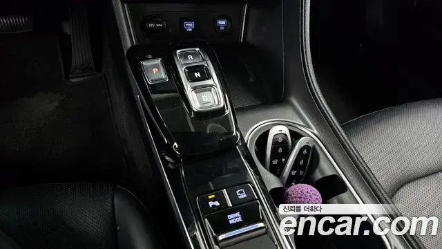 Hyundai Sonata Hybrid 2022 — ფოტო 1/32