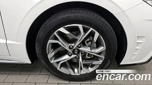 Hyundai Sonata Hybrid 2022 — ფოტო 14/32