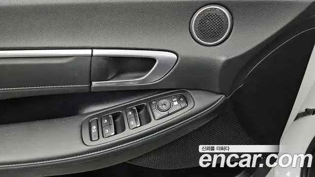 Hyundai Sonata Hybrid 2022 — ფოტო 17/32