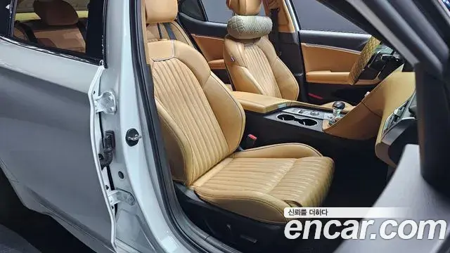 Genesis G70 2021 — ფოტო 22/31
