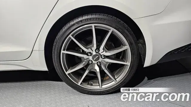Genesis G70 2021 — ფოტო 2/31