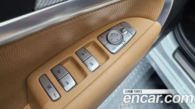 Genesis G70 2021 — ფოტო 27/31
