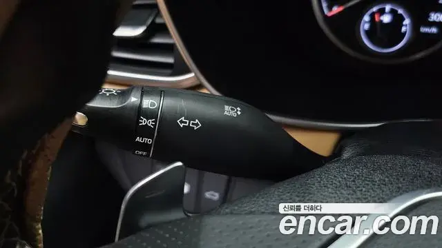 Genesis G70 2021 — ფოტო 12/31