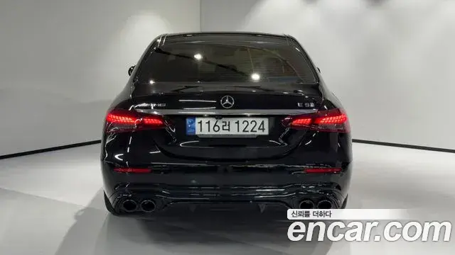 Mercedes-Benz E-Class 2023 — Фото 4/20