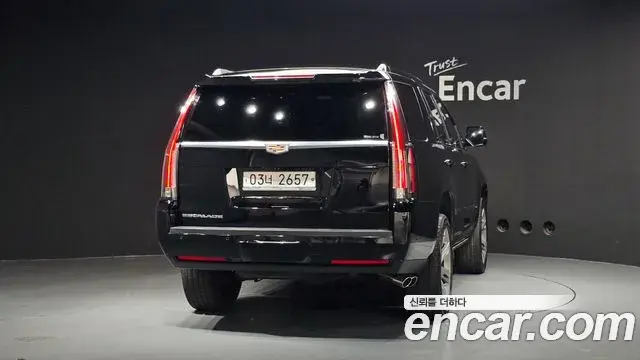 Cadillac Escalade 2019 — Фото 4/20
