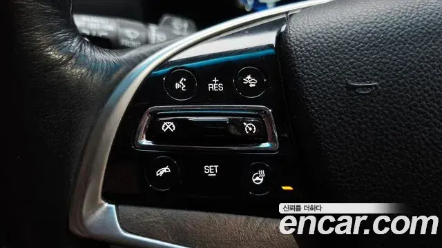 Cadillac Escalade 2019 — Фото 15/20