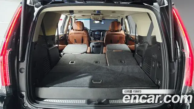 Cadillac Escalade 2019 — Фото 20/20