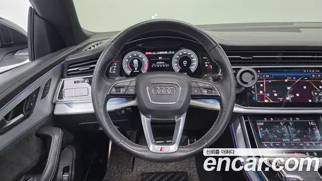 Audi Q7 2021 — Фото 13/20
