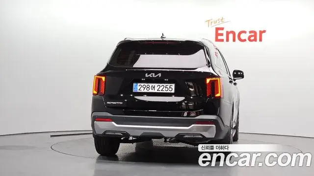 Kia Sorento 2023 — ფოტო 15/30