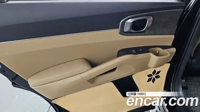 Kia Sorento 2023 — ფოტო 27/30