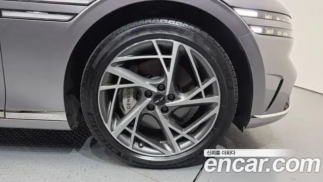 Genesis G90 2022 — Şəkil 8/35