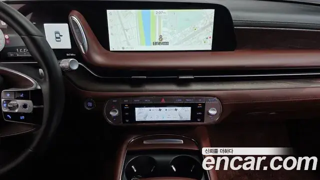 Genesis G90 2022 — Şəkil 13/35