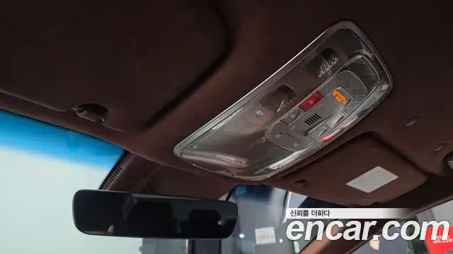 Genesis G90 2022 — Şəkil 31/35