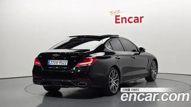 Genesis G70 2020 — Photo 11/34