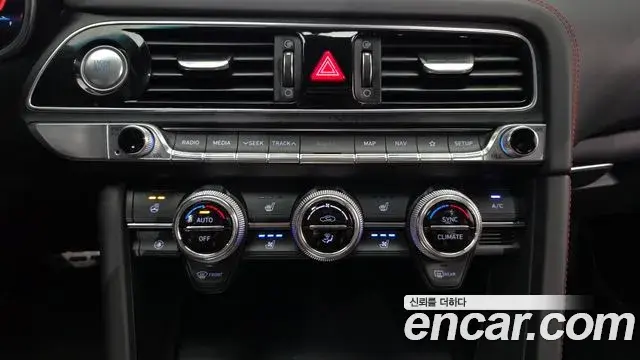 Genesis G70 2020 — Photo 2/34