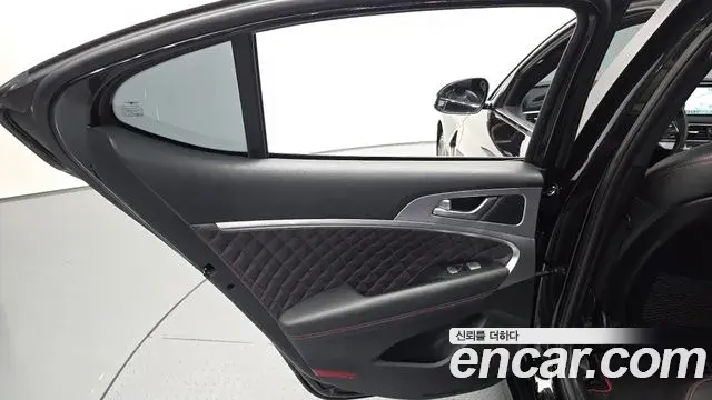 Genesis G70 2020 — Photo 29/34