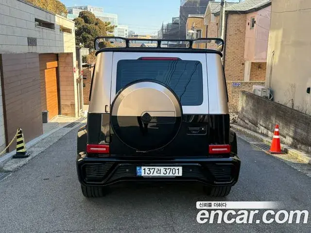 Mercedes-Benz G-Class 2022 — Photo 15/19