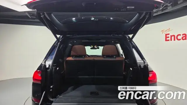 BMW X7 2021 — ფოტო 20/20