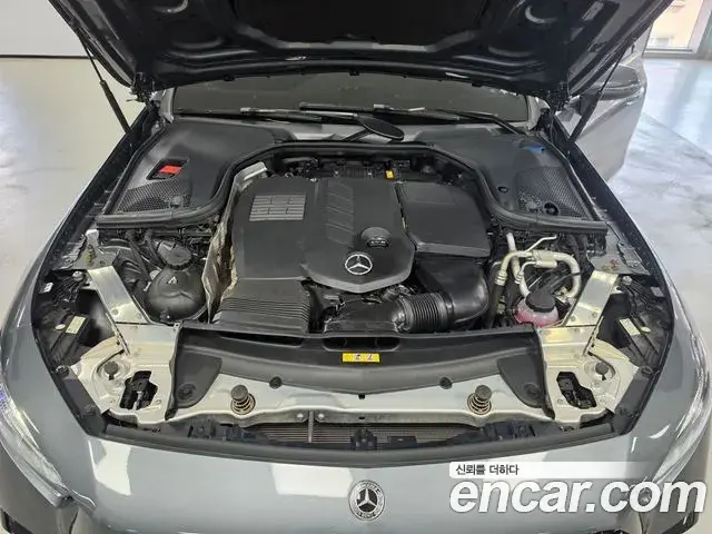 Mercedes-Benz CLS-Class 2022 — Photo 16/17
