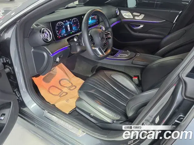 Mercedes-Benz CLS-Class 2022 — Photo 10/17