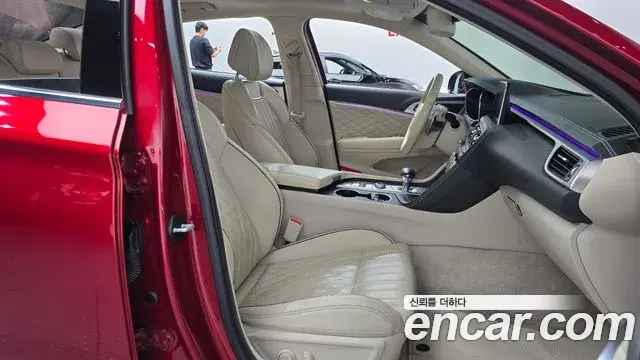 Genesis G70 2018 — Photo 32/34
