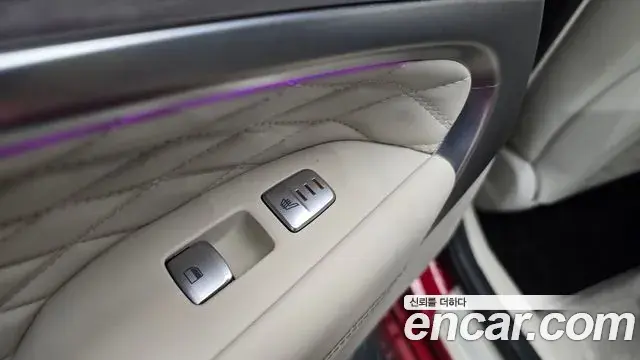 Genesis G70 2018 — Photo 33/34