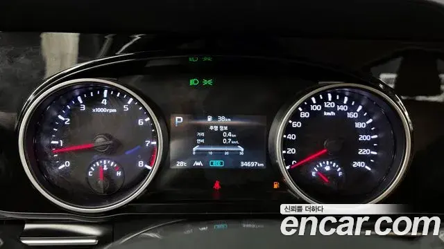 Kia Carnival 2022 — Photo 14/32