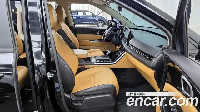 Kia Carnival 2022 — Photo 9/32
