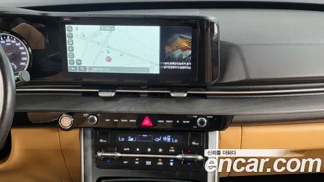 Kia Carnival 2022 — Photo 20/32