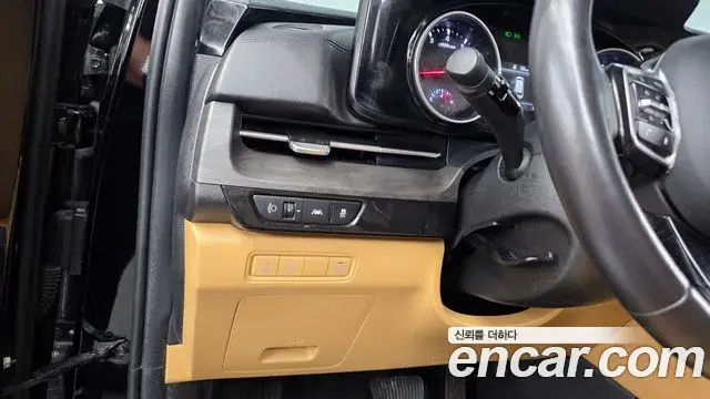 Kia Carnival 2022 — Photo 11/32