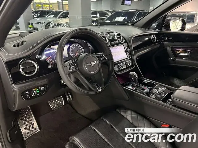 Bentley Bentayga 2020 — Photo 10/20