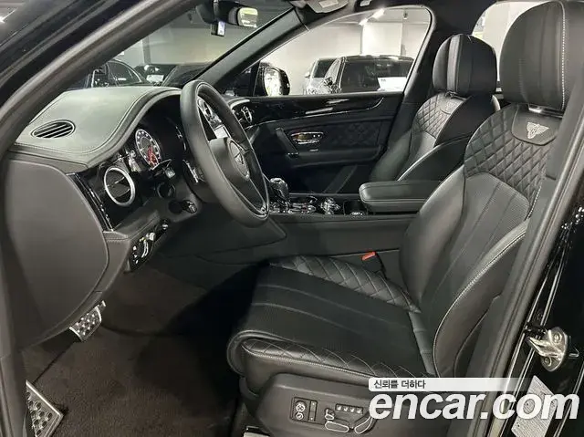 Bentley Bentayga 2020 — Photo 15/20